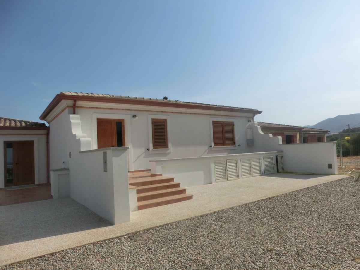 La Costa Est Villa Con Vista Mare In Ogliastra Sardegna Тертения Экстерьер фото